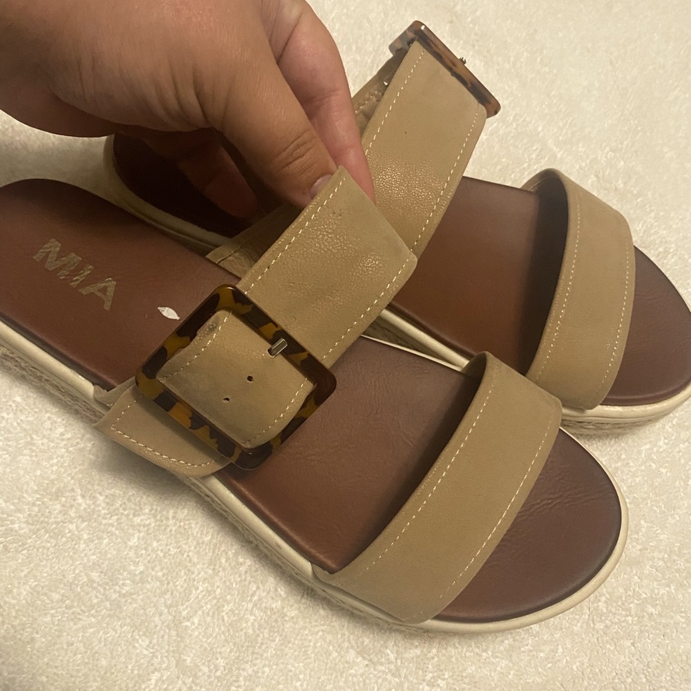 Taupe sandal tortoise shell buckle
